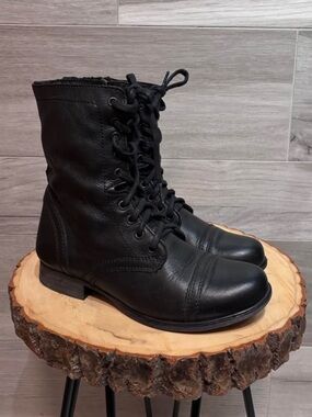 Steeve Madden Troopa, genuine leather combat boots size 8